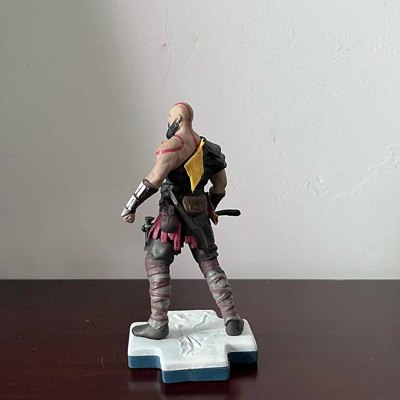 TOTAKU Crash Bandicoot Figure God of War Kratos The Old Hunters Blood Hunter Dark Souls Sun Warrior Model Toy Doll Birthday Gift