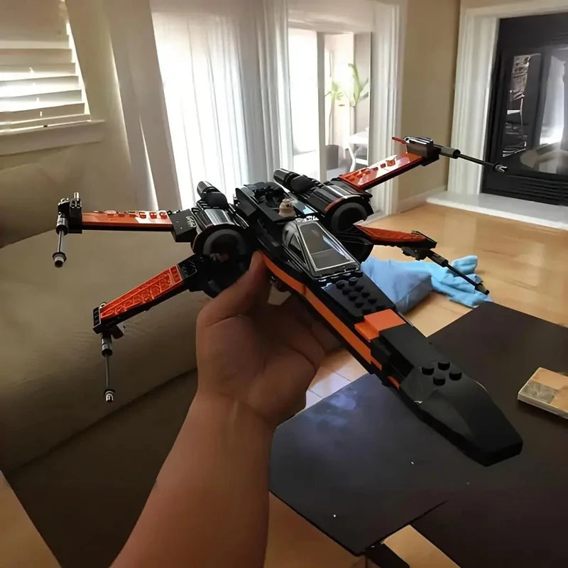 717PCS Star X-wing Fighter Building Blocks Wars Spaceship Warplane Construction Bricks Toys Birthday Gifts For Children Kids