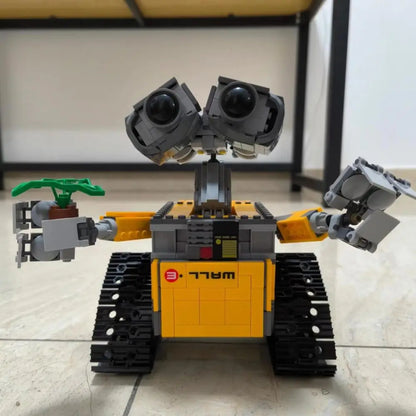 687PCS Robot Wa-l-li Building Bricks Movie series robot Compatible 21303 DIY Model For Child Toys Gift