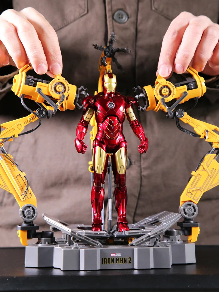 Iron Man MK4 with Suit-Up Gantry 1/10 Model Toy