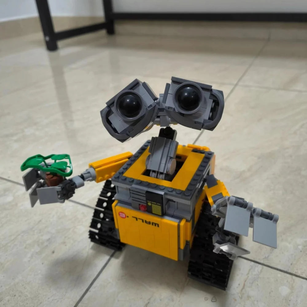 687PCS Robot Wa-l-li Building Bricks Movie series robot Compatible 21303 DIY Model For Child Toys Gift